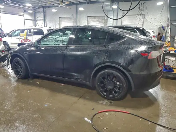 7SAYGDEE3PF802650 2023 TESLA MODEL Y - Image 2