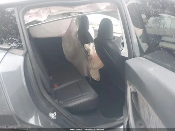 7SAYGDEE3PF804236 2023 TESLA MODEL Y - Image 8