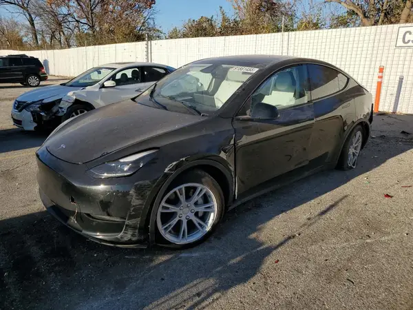 7SAYGDEE3PF806617 2023 TESLA MODEL Y - Image 1
