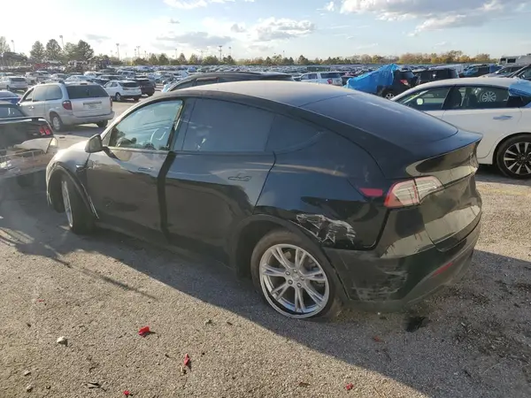 7SAYGDEE3PF806617 2023 TESLA MODEL Y - Image 2