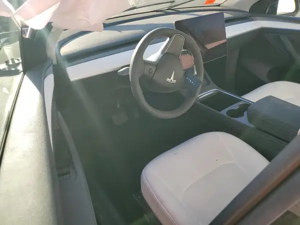 7SAYGDEE3PF806617 2023 TESLA MODEL Y - Image 8