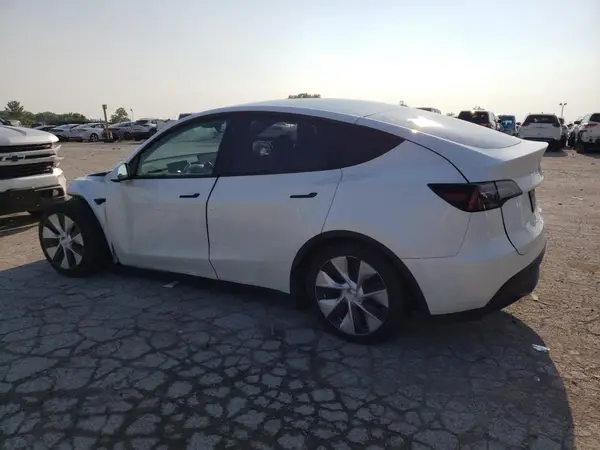 7SAYGDEE3PF807928 2023 TESLA MODEL Y - Image 2