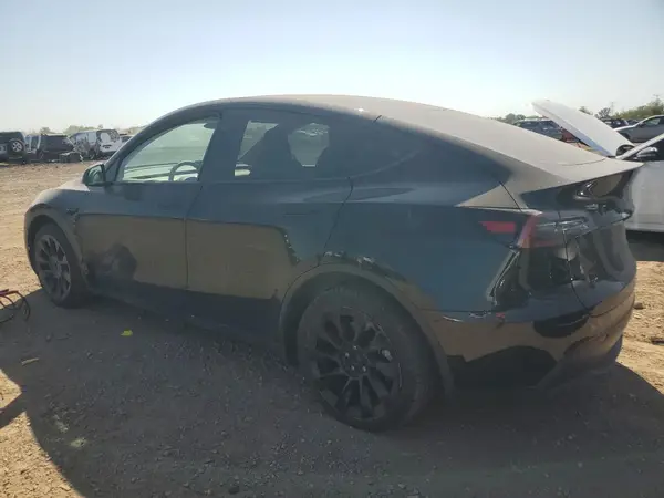 7SAYGDEE3PF811705 2023 TESLA MODEL Y - Image 2