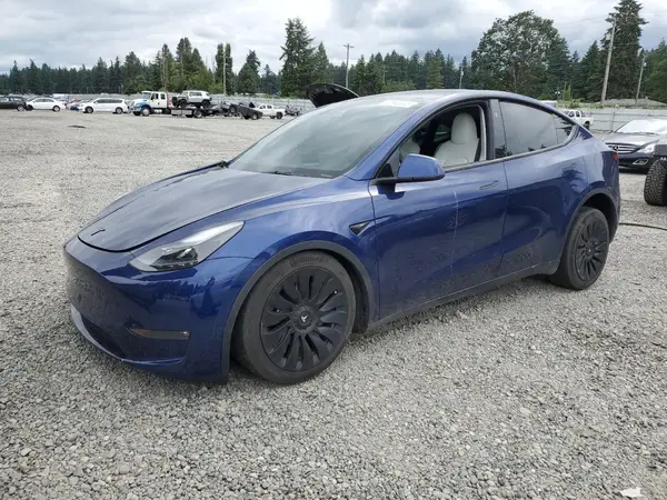 7SAYGDEE3PF811896 2023 TESLA MODEL Y - Image 1