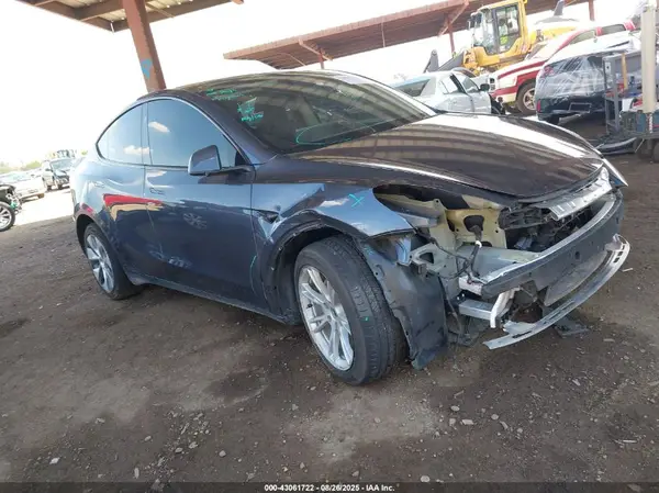 7SAYGDEE3PF812496 2023 TESLA MODEL Y - Image 1