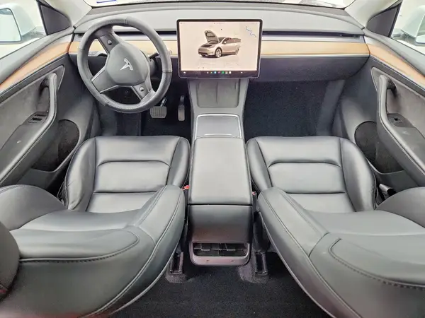 7SAYGDEE3PF813017 2023 TESLA MODEL Y - Image 8