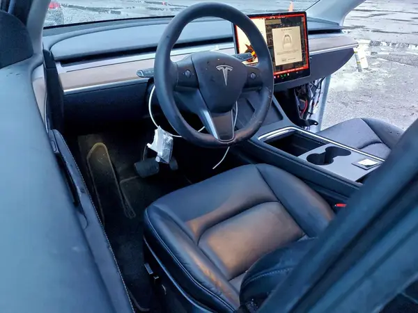 7SAYGDEE3PF815477 2023 TESLA MODEL Y - Image 8