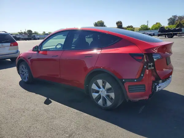 7SAYGDEE3PF815933 2023 TESLA MODEL Y - Image 2