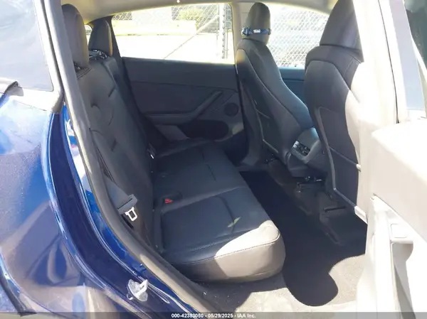 7SAYGDEE3PF816547 2023 TESLA MODEL Y - Image 8