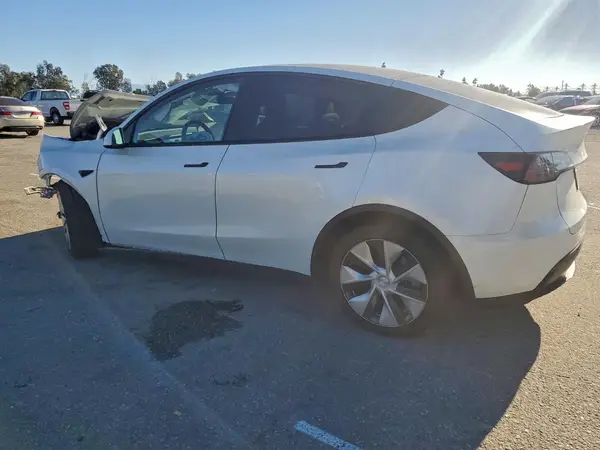 7SAYGDEE3PF816905 2023 TESLA MODEL Y - Image 2