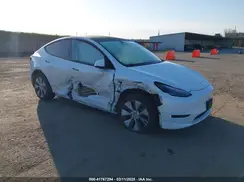 7SAYGDEE3PF817097 2023 TESLA MODEL Y