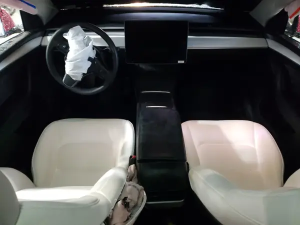 7SAYGDEE3PF823465 2023 TESLA MODEL Y - Image 8
