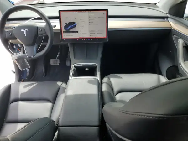 7SAYGDEE3PF832070 2023 TESLA MODEL Y - Image 8