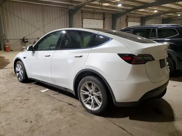 7SAYGDEE3PF836684 2023 TESLA MODEL Y - Image 2