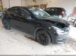 7SAYGDEE3PF838077 2023 TESLA MODEL Y