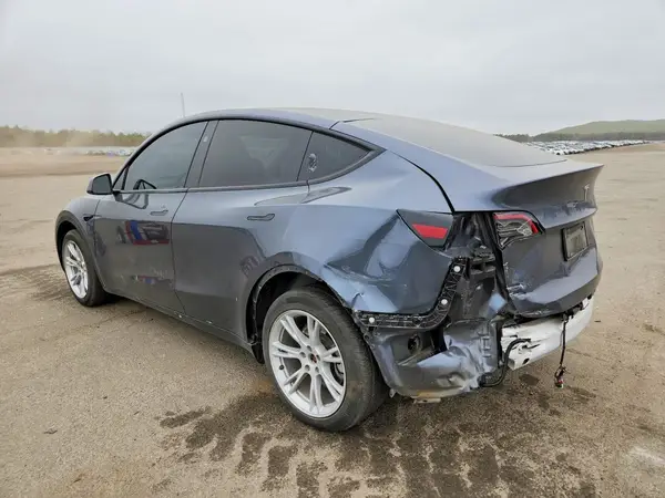 7SAYGDEE3PF842274 2023 TESLA MODEL Y - Image 2