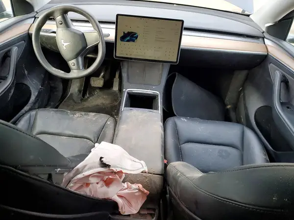 7SAYGDEE3PF850620 2023 TESLA MODEL Y - Image 8