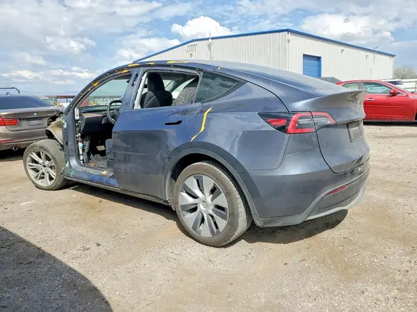 7SAYGDEE3PF851489 2023 TESLA MODEL Y - Image 2