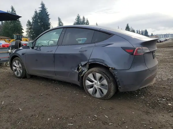 7SAYGDEE3PF851587 2023 TESLA MODEL Y - Image 2