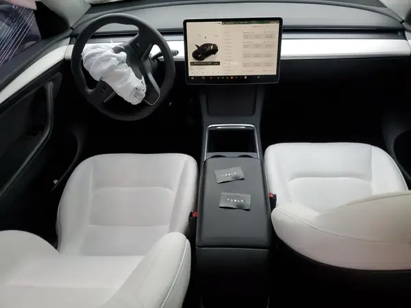 7SAYGDEE3PF859432 2023 TESLA MODEL Y - Image 8