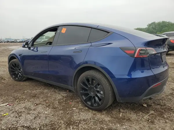 7SAYGDEE3PF871760 2023 TESLA MODEL Y - Image 2