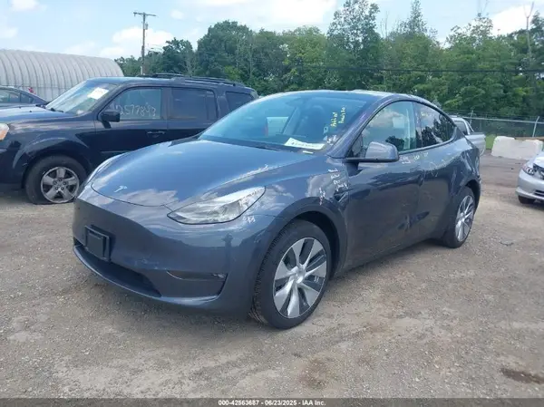 7SAYGDEE3PF879552 2023 TESLA MODEL Y - Image 2