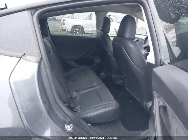 7SAYGDEE3PF881740 2023 TESLA MODEL Y - Image 8
