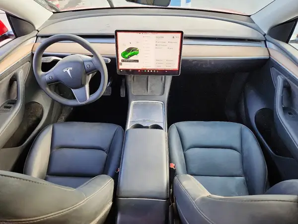 7SAYGDEE3PF883990 2023 TESLA MODEL Y - Image 8