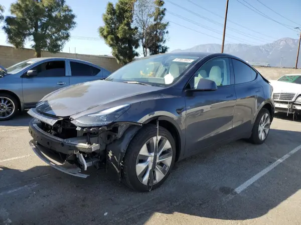 7SAYGDEE3PF884539 2023 TESLA MODEL Y - Image 1