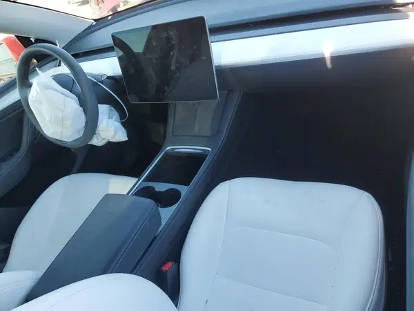 7SAYGDEE3PF887621 2023 TESLA MODEL Y - Image 8