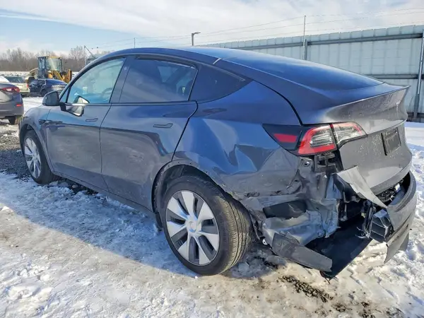7SAYGDEE3PF896321 2023 TESLA MODEL Y - Image 2