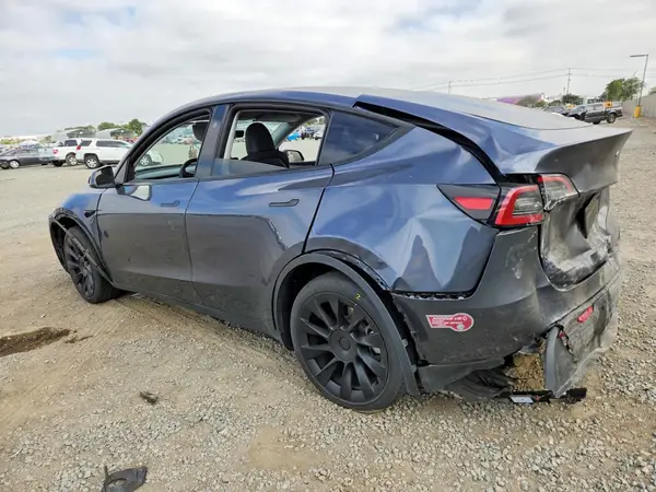 7SAYGDEE3PF897324 2023 TESLA MODEL Y - Image 2