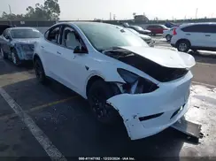 7SAYGDEE3PF900030 2023 TESLA MODEL Y