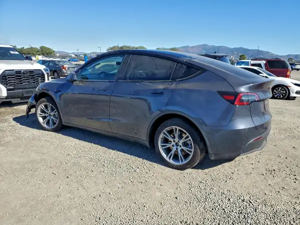 7SAYGDEE3PF901355 2023 TESLA MODEL Y - Image 2