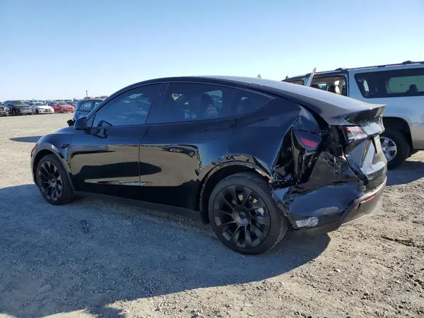 7SAYGDEE3PF907060 2023 TESLA MODEL Y - Image 2