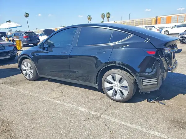 7SAYGDEE3PF908953 2023 TESLA MODEL Y - Image 2