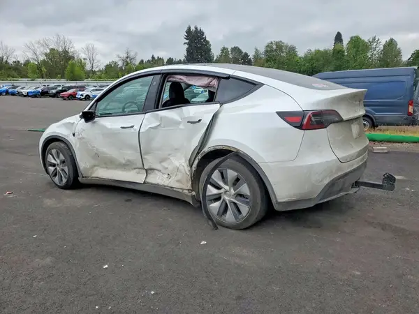 7SAYGDEE3PF909035 2023 TESLA MODEL Y - Image 2