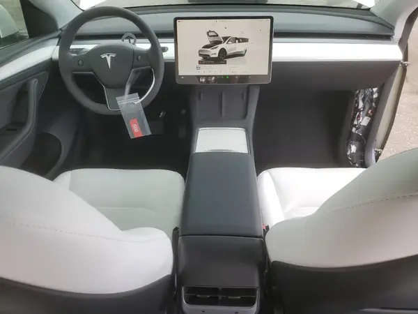 7SAYGDEE3PF916132 2023 TESLA MODEL Y - Image 8
