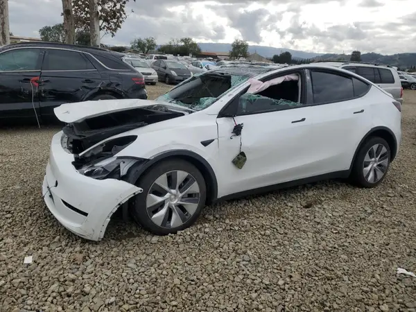 7SAYGDEE3PF920763 2023 TESLA MODEL Y - Image 1