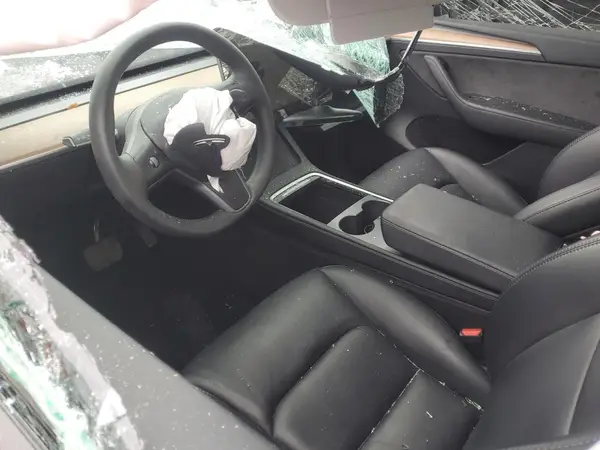 7SAYGDEE3PF920763 2023 TESLA MODEL Y - Image 8
