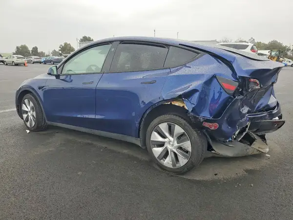 7SAYGDEE3PF926594 2023 TESLA MODEL Y - Image 2
