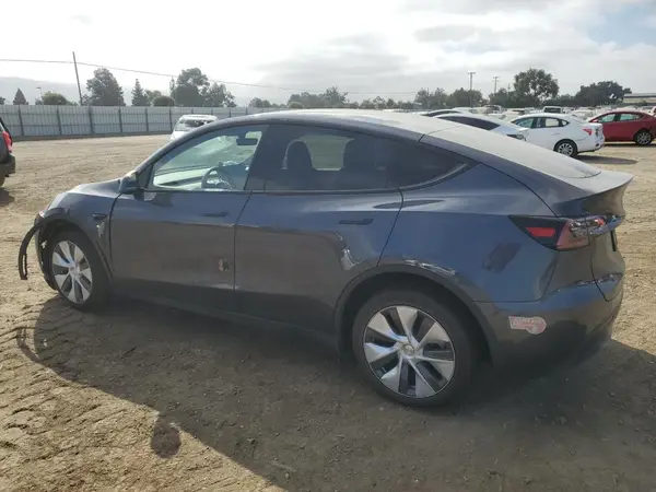 7SAYGDEE3PF928233 2023 TESLA MODEL Y - Image 2
