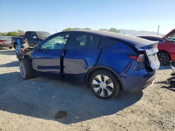 7SAYGDEE3PF963712 2023 TESLA MODEL Y - Image 2