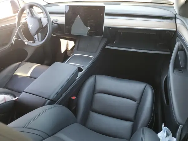 7SAYGDEE3PF980879 2023 TESLA MODEL Y - Image 8