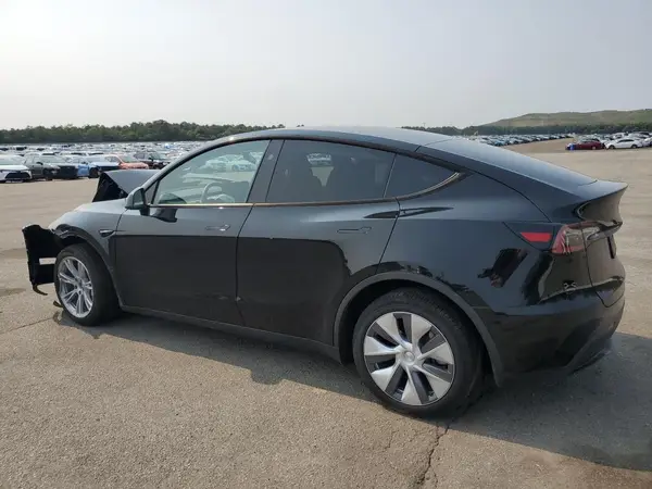 7SAYGDEE3RA216126 2024 TESLA MODEL Y - Image 2