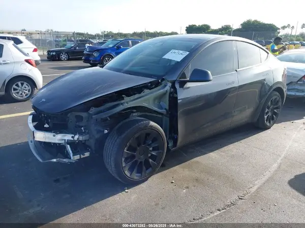 7SAYGDEE3RA218510 2024 TESLA MODEL Y - Image 2