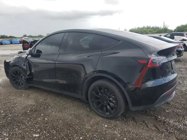 7SAYGDEE3RA220967 2024 TESLA MODEL Y - Image 2