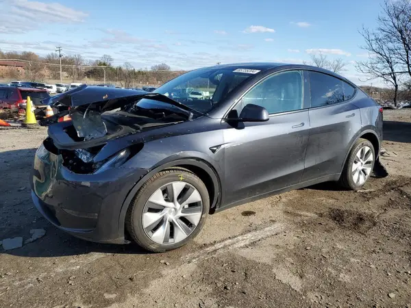 7SAYGDEE3RA228650 2024 TESLA MODEL Y - Image 1