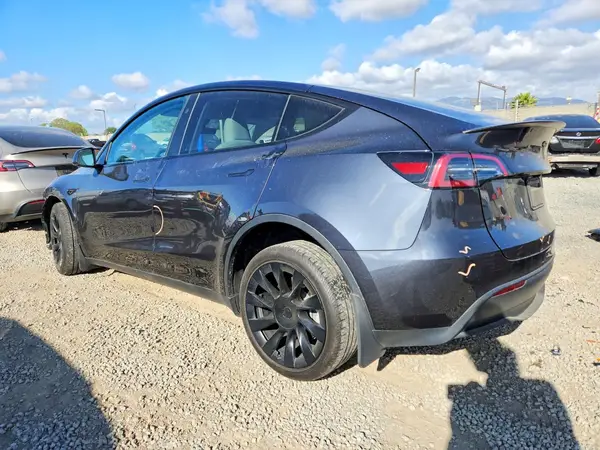 7SAYGDEE3RA231502 2024 TESLA MODEL Y - Image 2