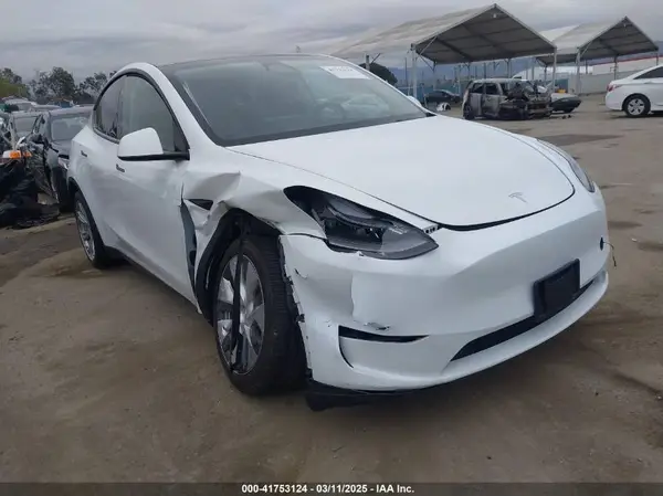 7SAYGDEE3RA232293 2024 TESLA MODEL Y - Image 1